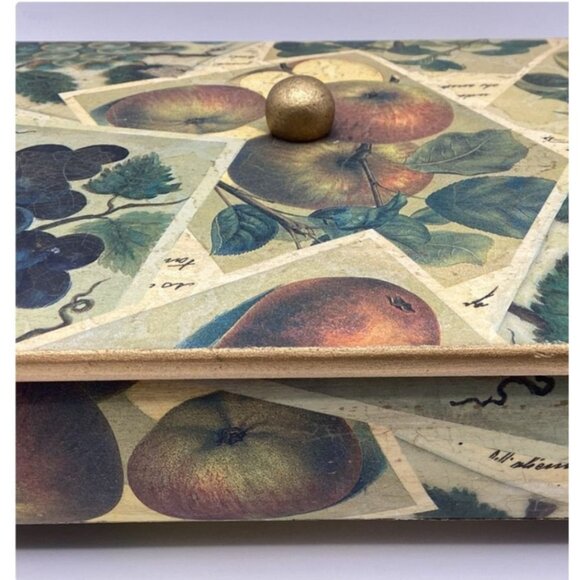 3 lot: Limoges Hand Painted Trinket Box, Decoline NY Lidded Box, & Lacquered - Picture 10 of 16